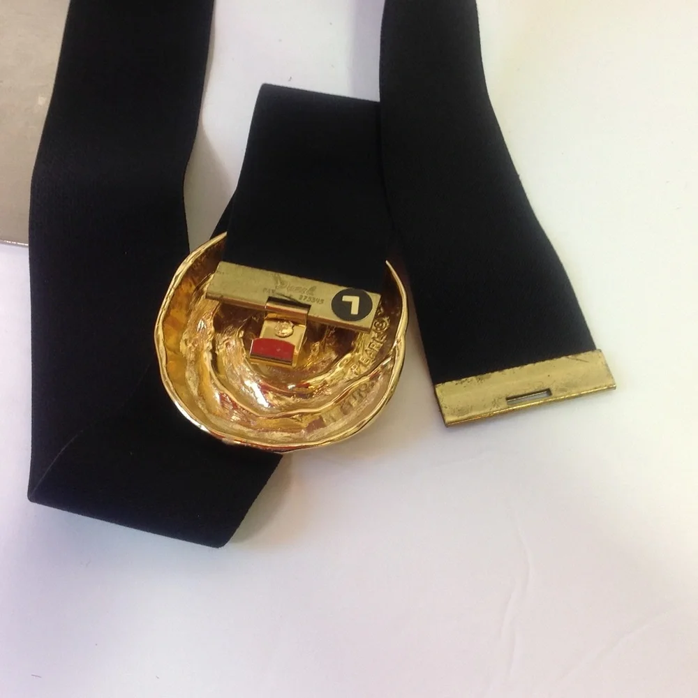 Vintage Black Belt Gold Pinwheel Buckle Belt